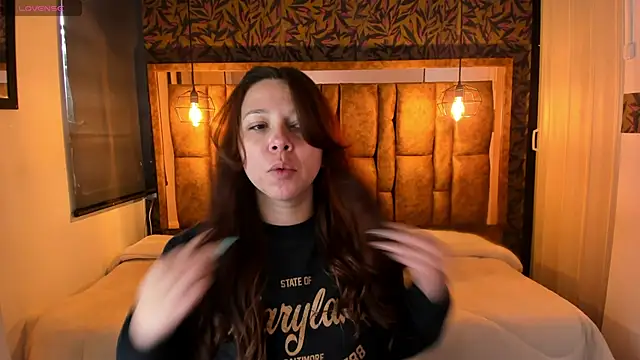 Isa Thompson   online show from 10/17/25, 11:57