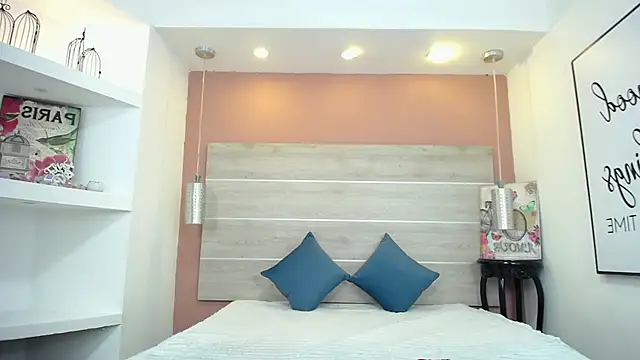 AlexandraCambell online show from 11/08/25, 10:04