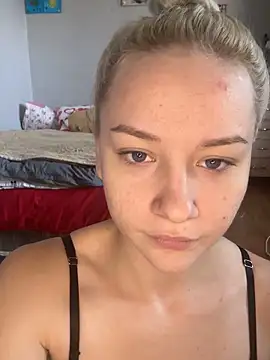 JennaOluretn online show from 10/17/25, 07:44