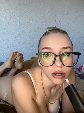 JennaOluretn online show from 10/30/25, 06:37