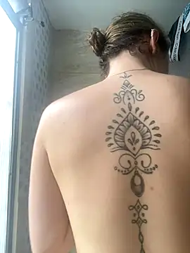 karla-thomsom10 online show from 09/25/25, 06:11