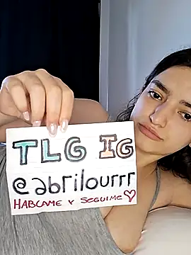 Snapshot of abrilour chatting on 10/14/25, 09:26 abrilour online show from 10/14/25, 09:26