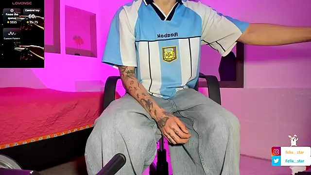 Snapshot of felix__star chatting on 11/13/25, 08:41 felix star online show from 11/13/25, 08:41