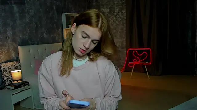 stacey  doll online show from 10/10/25, 12:09