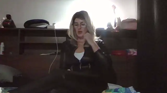 TianaQLove online show from 11/29/25, 01:14