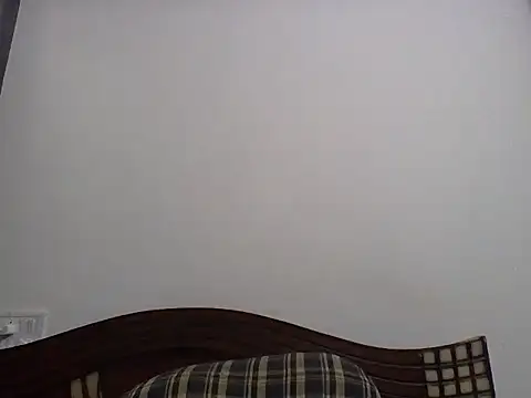 Snapshot of anu-anu2002 chatting on 12/18/25, 02:23 anu-anu2002 online show from 12/18/25, 02:23