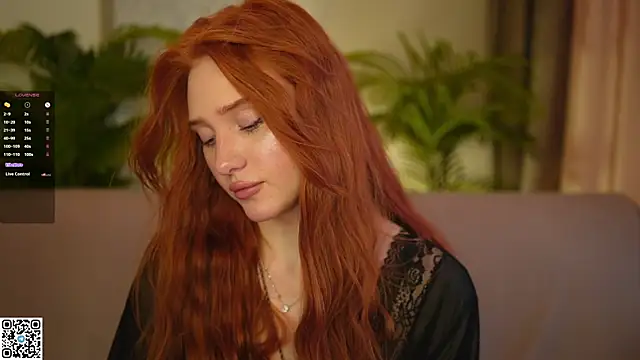 Snapshot of KissOfFlame chatting on 11/10/25, 08:57 KissOfFlame online show from 11/10/25, 08:57