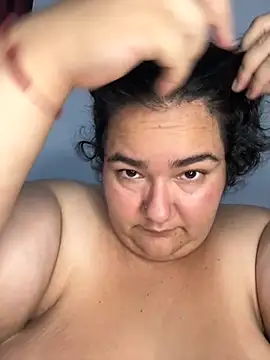 Snapshot of Mariana_cooper_07 chatting on 10/19/25, 10:32 Mariana cooper 07 online show from 10/19/25, 10:32