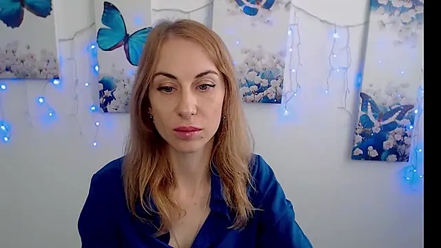 Snapshot of Create_your_own_sun chatting on 09/18/25, 01:13 Create your own sun online show from 09/18/25, 01:13