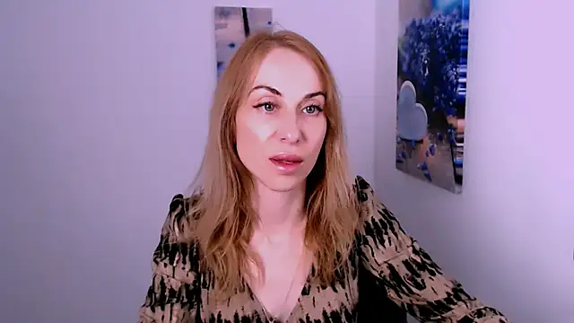 Snapshot of Create_your_own_sun chatting on 09/27/25, 12:21 Create your own sun online show from 09/27/25, 12:21