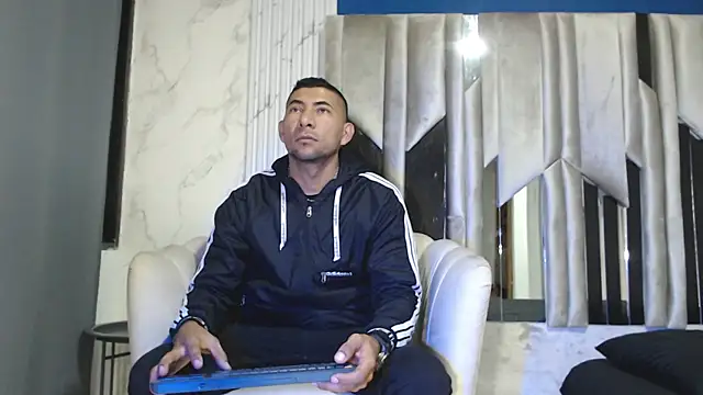 Morganandmegan online show from 09/29/25, 11:15