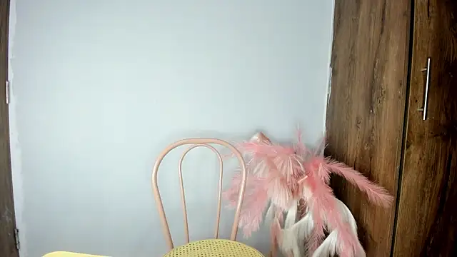 Snapshot of khate_smith chatting on 12/03/25, 04:38 khate smith online show from 12/03/25, 04:38