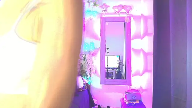 DevoraHarper  online show from 04/23/26, 01:24