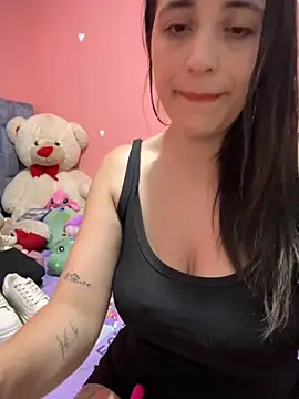 GiaDuque online show from 11/05/25, 11:43