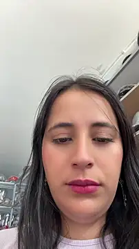 Snapshot of GiaDuque chatting on 05/27/26, 01:19 GiaDuque online show from 05/27/26, 01:19