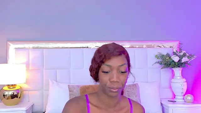 Snapshot of MadeleineHocker chatting on 12/04/25, 02:26 MadeleineHocker online show from 12/04/25, 02:26