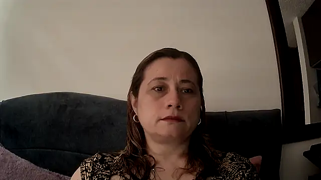 Snapshot of milagros_latina75 chatting on 06/22/26, 05:10 milagros latina75 online show from 06/22/26, 05:10