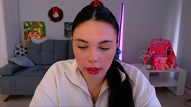 queenofthesense  online show from 12/15/25, 08:40