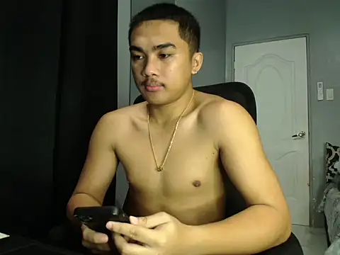 pinoyAdrianneXXX online show from 11/03/25, 02:24