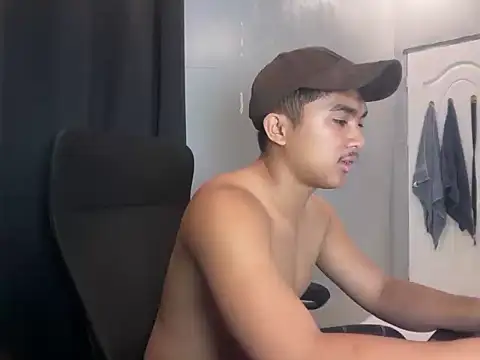 pinoyAdrianneXXX online show from 07/23/26, 12:47
