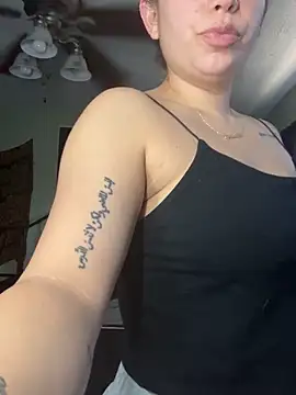 xotufavorita444 online show from 09/17/25, 06:42