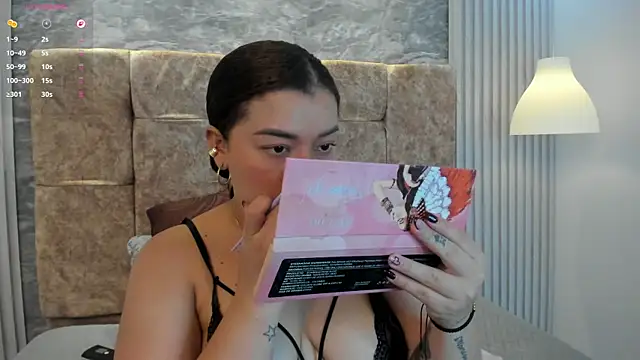 Snapshot of leilapons chatting on 11/23/25, 05:46 leilapons online show from 11/23/25, 05:46