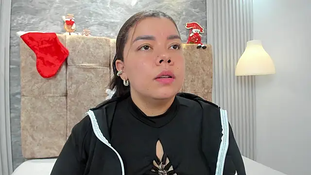 Snapshot of leilapons chatting on 11/29/25, 05:05 leilapons online show from 11/29/25, 05:05