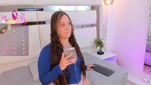 mariana jhones  online show from 09/26/25, 12:31