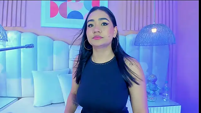 noa moon online show from 11/22/25, 03:49