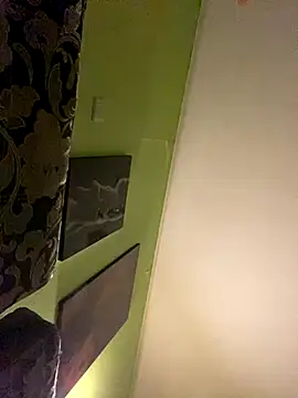 BeckiXrose online show from 09/21/25, 09:05