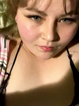 BeckiXrose online show from 12/04/25, 09:12