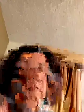 Snapshot of lil-gemini-hippy chatting on 06/16/26, 03:42 lil-gemini-hippy online show from 06/16/26, 03:42