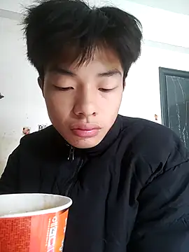 Snapshot of junjun1189 chatting on 10/27/25, 06:39 junjun1189 online show from 10/27/25, 06:39