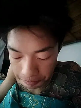 Snapshot of junjun1189 chatting on 10/28/25, 03:54 junjun1189 online show from 10/28/25, 03:54