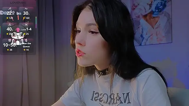 Sophie SkyAngel online show from 11/06/25, 09:05