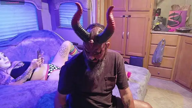 Snapshot of jamiezlilith chatting on 09/26/25, 11:53 jamiezlilith online show from 09/26/25, 11:53