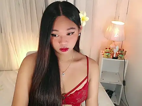Malia cummer online show from 06/04/26, 03:29