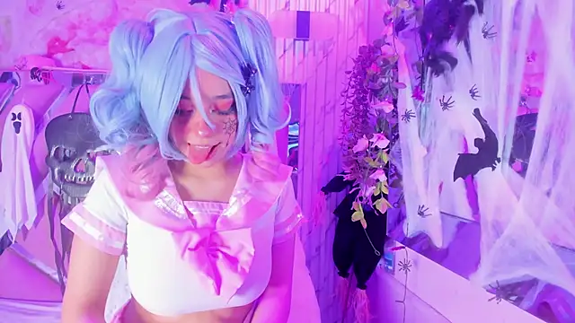 Snapshot of Akane_Hikari_ chatting on 10/19/25, 05:30 Akane Hikari online show from 10/19/25, 05:30