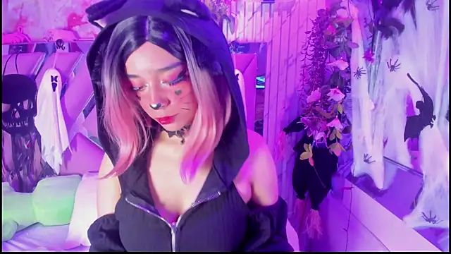 Snapshot of Akane_Hikari_ chatting on 10/20/25, 05:30 Akane Hikari online show from 10/20/25, 05:30