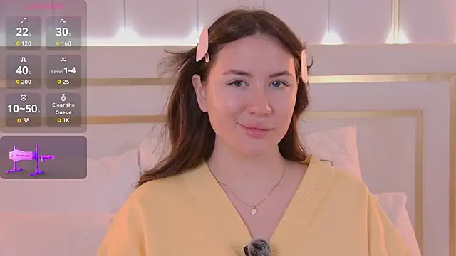 MeganStrain online show from 10/07/25, 03:25