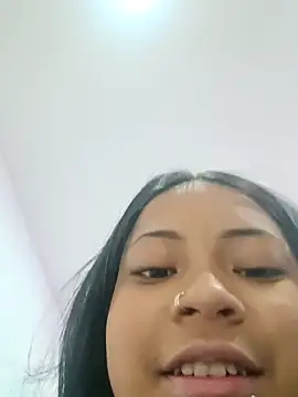 LilyCutee  online show from 10/16/25, 07:15