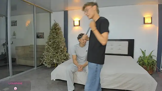 Snapshot of Bisexlifehot__ chatting on 11/24/25, 11:15 Bisexlifehot online show from 11/24/25, 11:15