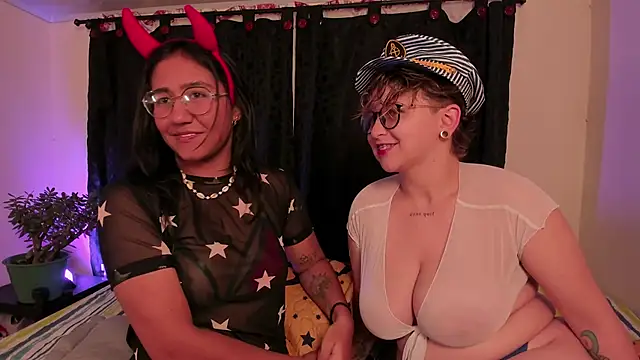 CrazyCakes  online show from 10/29/25, 03:42