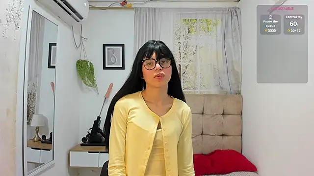 Snapshot of Vanessa_Jenner chatting on 03/17/26, 01:43 Vanessa Jenner online show from 03/17/26, 01:43