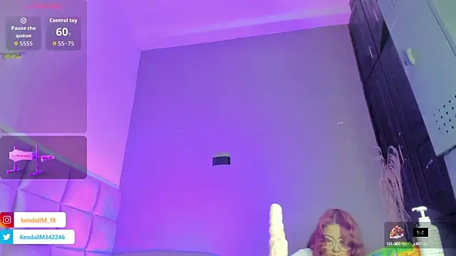  Kendall 19 online show from 09/17/25, 07:59