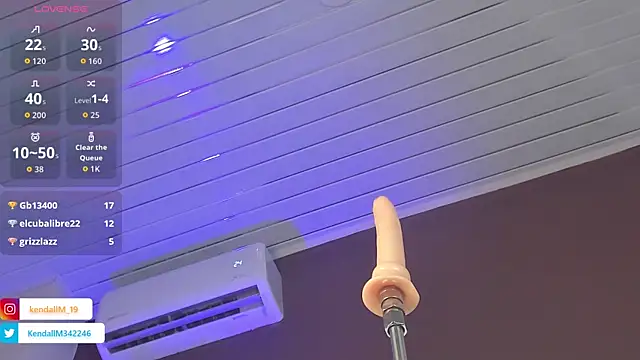 Snapshot of _Kendall_19 chatting on 11/24/25, 07:57 Kendall 19 online show from 11/24/25, 07:57