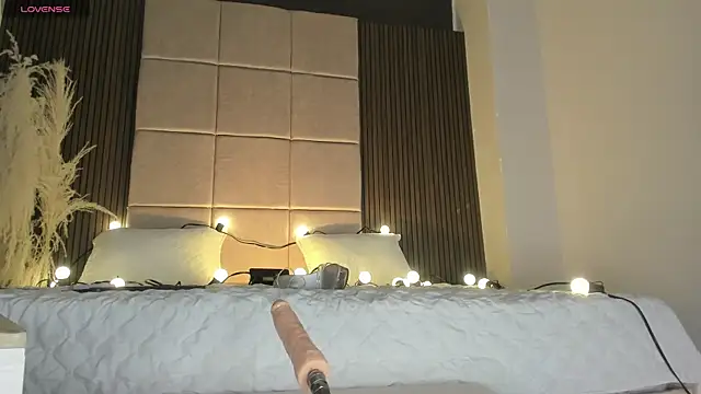  Kendall 19 online show from 05/26/26, 07:43