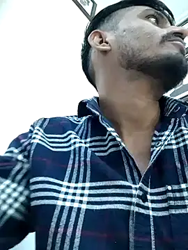 Snapshot of krishjaat43 chatting on 11/07/25, 04:12 krishjaat43 online show from 11/07/25, 04:12