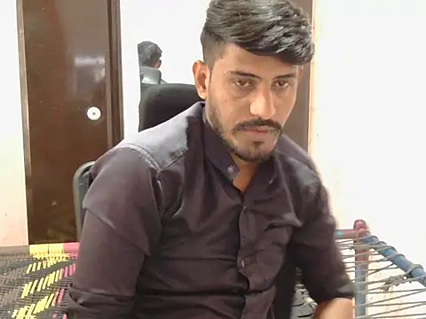 Snapshot of krishjaat43 chatting on 11/15/25, 07:16 krishjaat43 online show from 11/15/25, 07:16