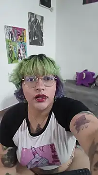 XxGreenGoodxX online show from 05/06/26, 08:36